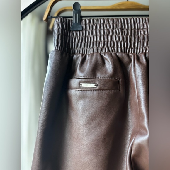 MANIÈRE DE VOIR | faux leather city shorts | size 10 - Picture 5 of 5